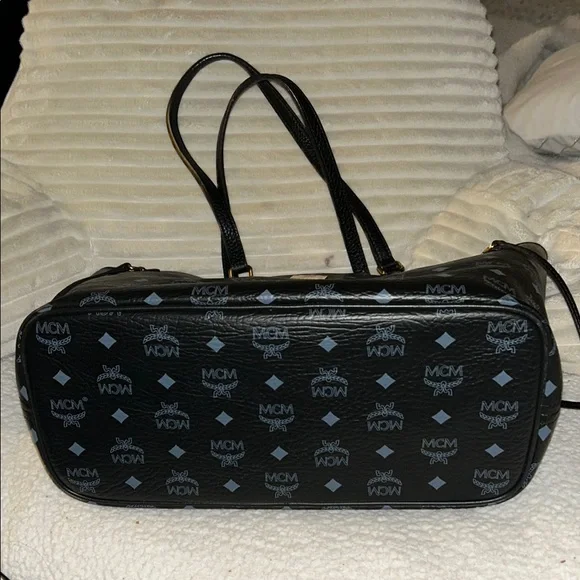 MCM Black Tote Bag - Picture 4 of 17